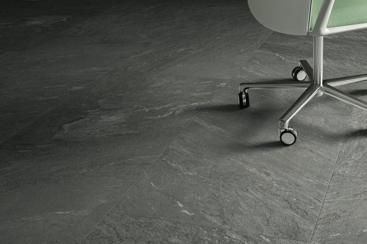 dark grey quartzite living room tile