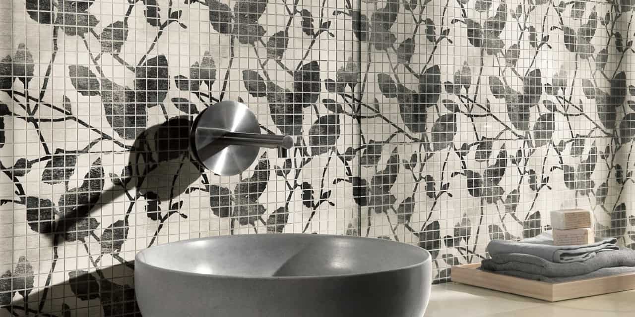 Maku Light 25x75; Fap Mosaici Ramage White 30.5x30.5 (Slider)