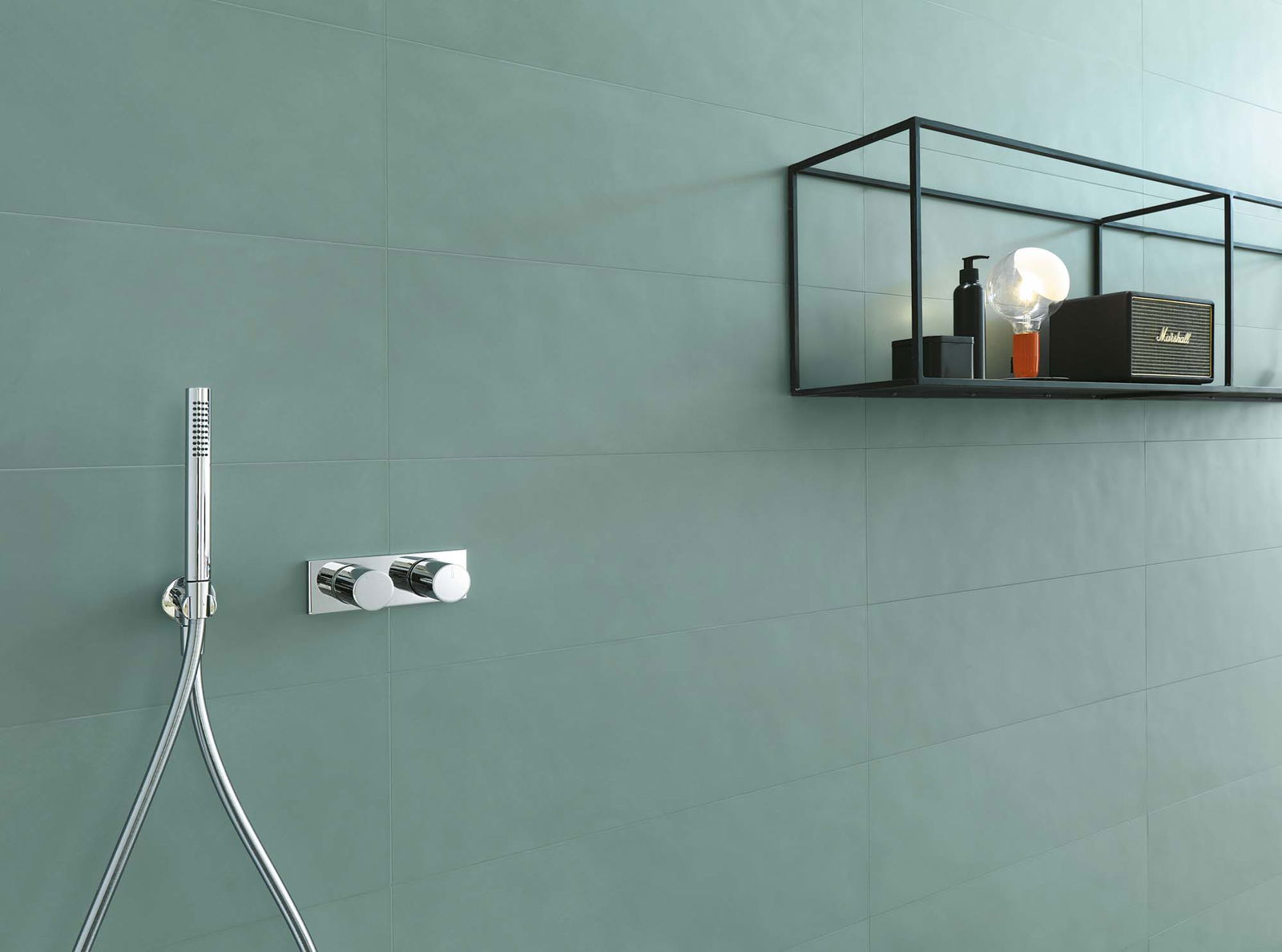 colour line green tile